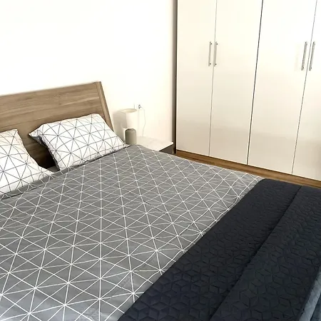 Giovanna With Terrace And Free Parking アパート