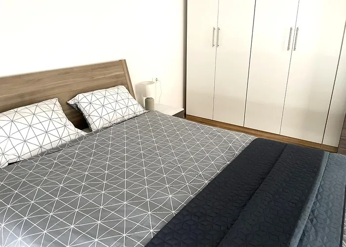 Giovanna With Terrace And Free Parking Appartement