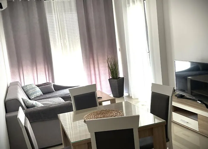 Giovanna With Terrace And Free Parking Appartement Pula